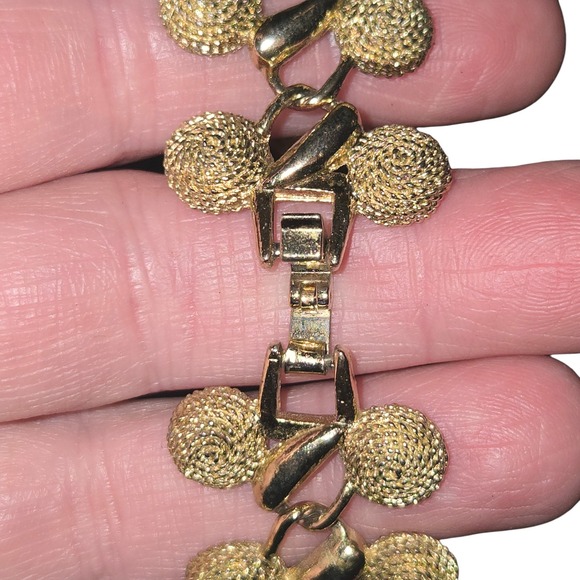 Unmarked VTG MCM Gold Tone Textured Double Disc Link Necklace & Bracelet Set - Picture 8 of 8